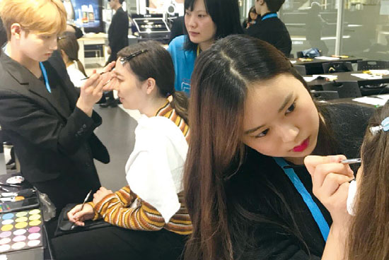 韓国ビューティー研修の様子